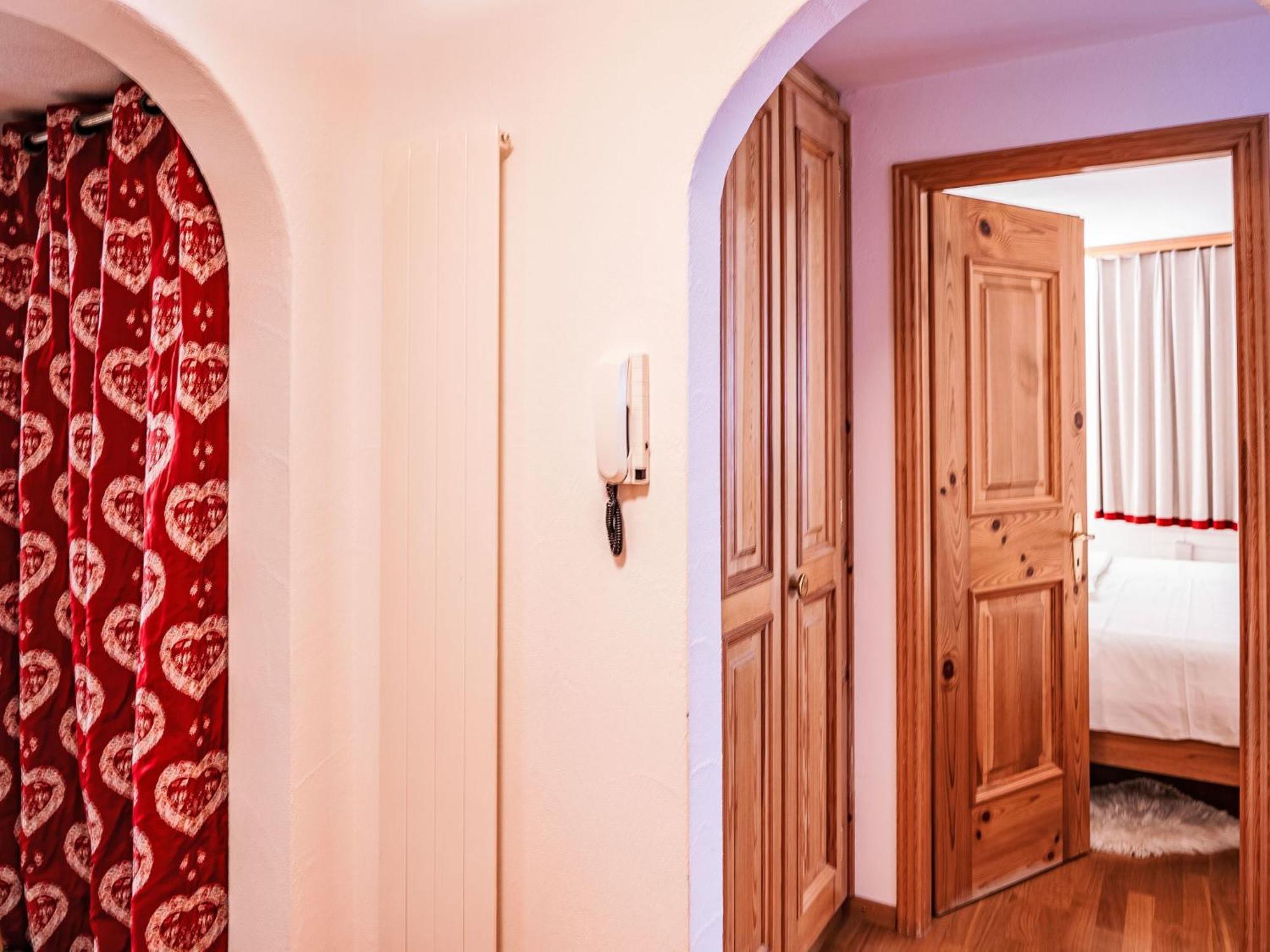 Apartment Chesa Vadret Surlej Extérieur photo